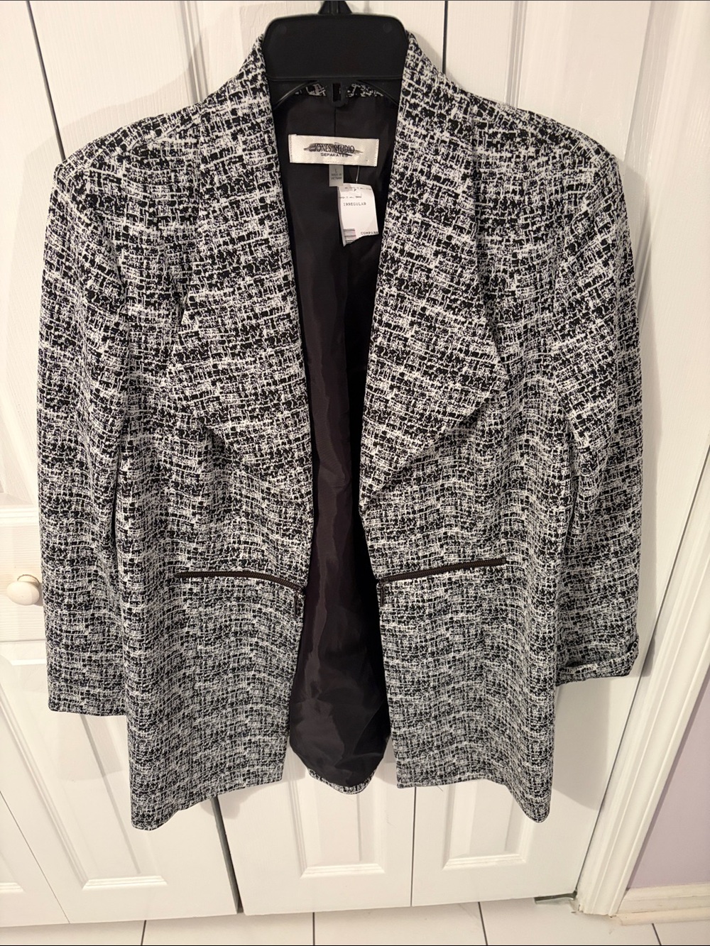 NWT -Women’s Black & White Textured Open Front Blazer